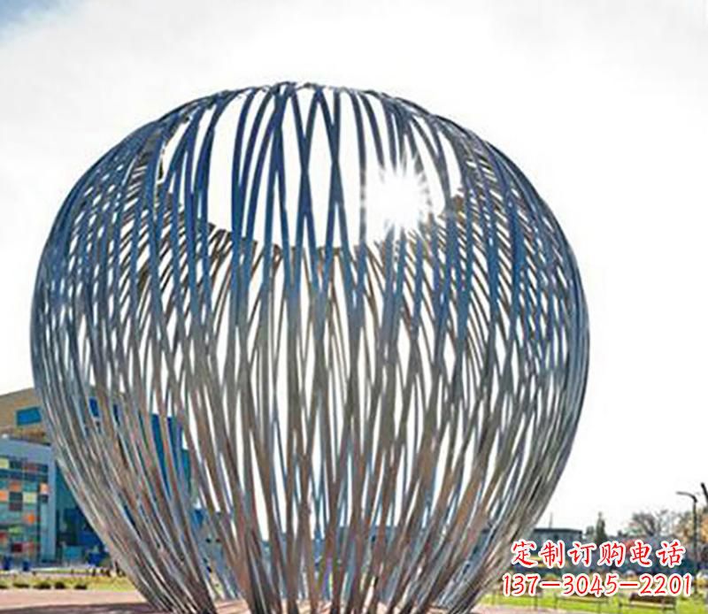 泰州中领雕塑|铸就不锈钢树叶风雕塑