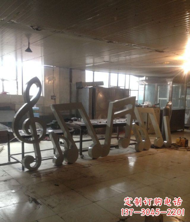 泰州精致不锈钢音符景观雕塑