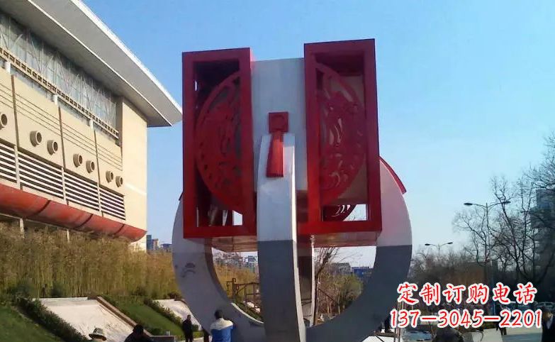 泰州中领雕塑:不锈钢圆环雕塑