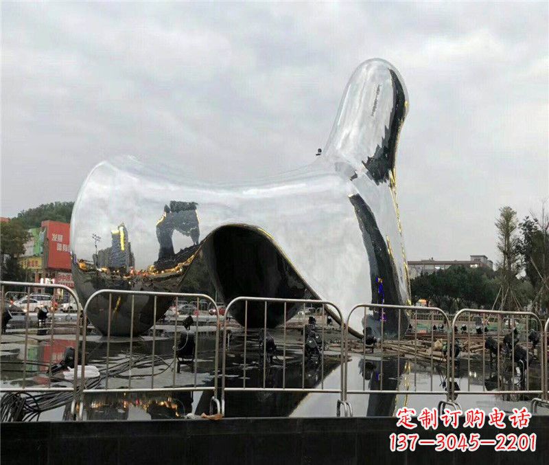 泰州广场大型抽象和平不锈钢鸽子景观雕塑