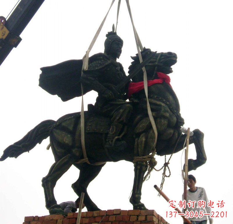 泰州仰望古代将军,来一场跨越时空的雕塑之旅
