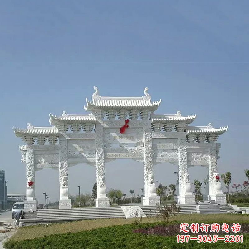 泰州精美石牌坊雕塑,美化您的空间