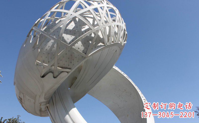 泰州广场戒指不锈钢雕塑 (2)