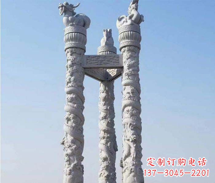 泰州中领雕塑推出的高端盘龙柱石雕,是一种精美…