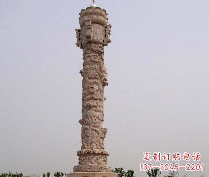 泰州领雕塑制作精美的红石龙柱雕塑