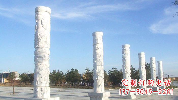 泰州广场龙柱石雕