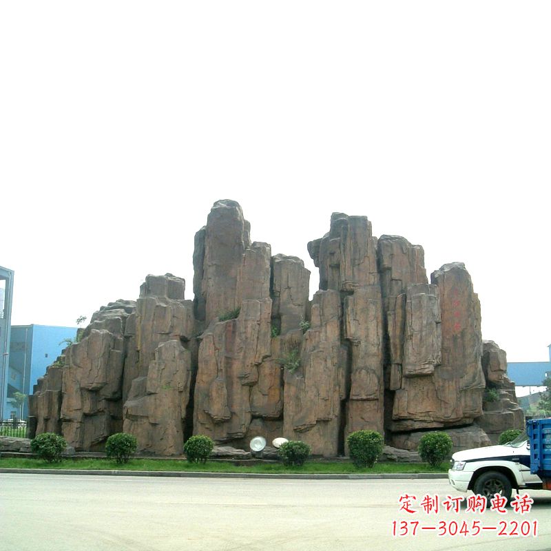 泰州中领雕塑：全球领先的广场塑石假山雕塑定制厂家