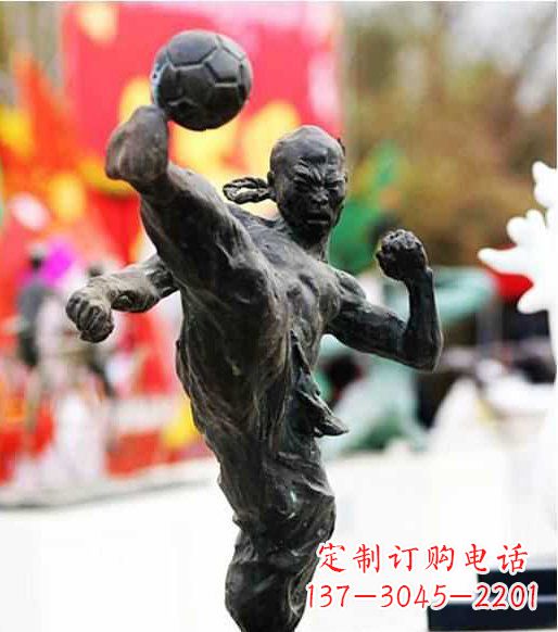 泰州足球雕塑:展现无限自由