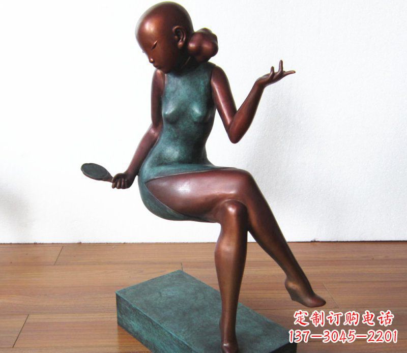 泰州广场铜雕美女照镜子人物雕塑
