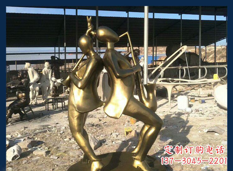 泰州广场铜雕贴金吹萨克斯人物雕塑