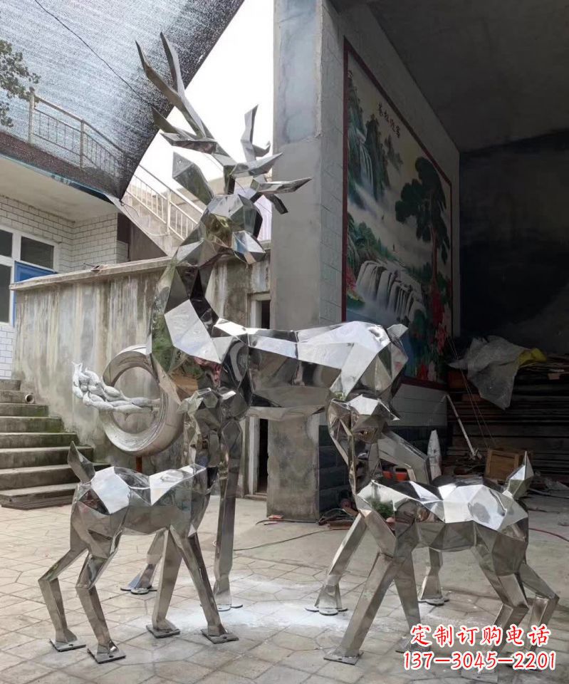 泰州精致鹿形不锈钢雕塑