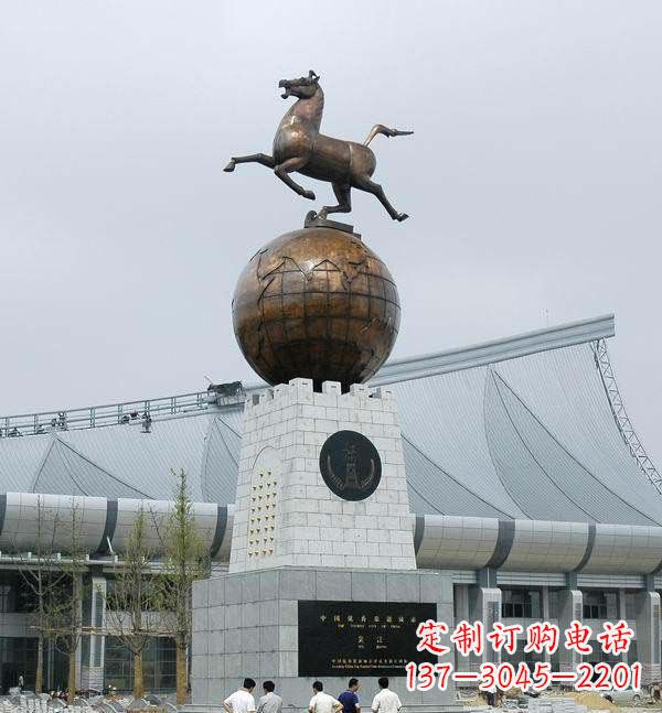 泰州世界地球铜雕,完美展现地球的神秘与美丽