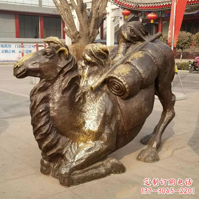 泰州跪俯的骆驼铜雕,把动物的肃穆传递给您