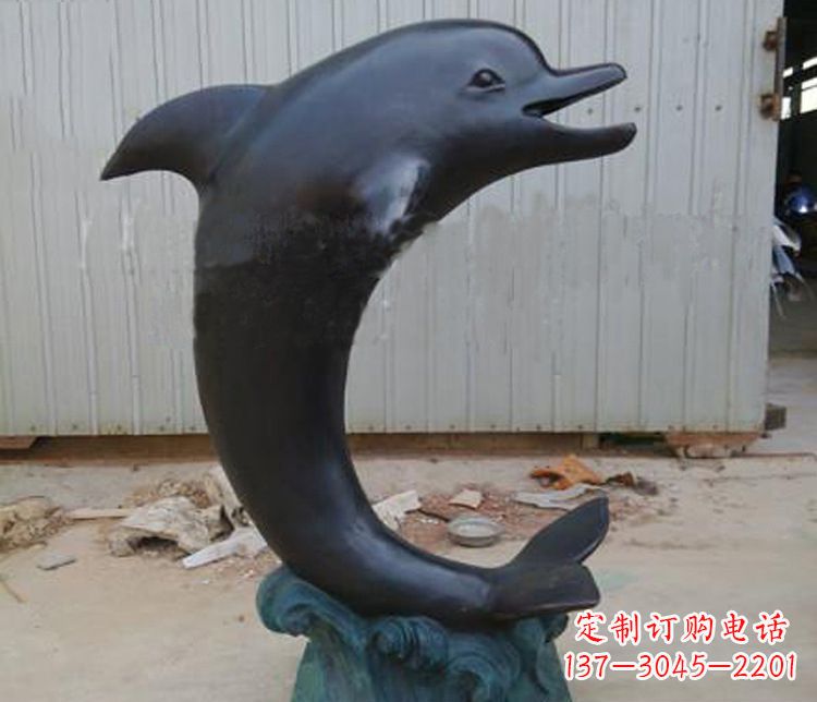 泰州一群海豚成就美丽的海洋动物喷泉铜雕塑