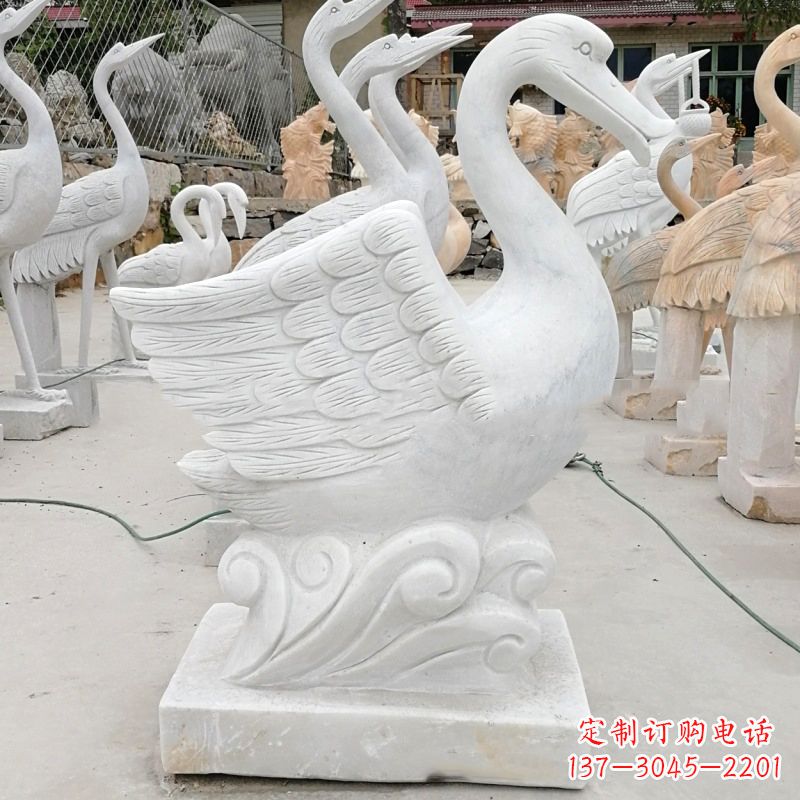 泰州中领雕塑:精美的吐水天鹅雕塑