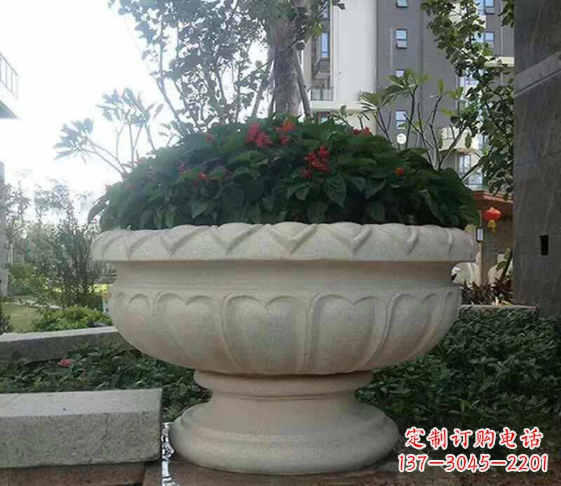 泰州传承艺术美学的汉白玉花盆雕塑