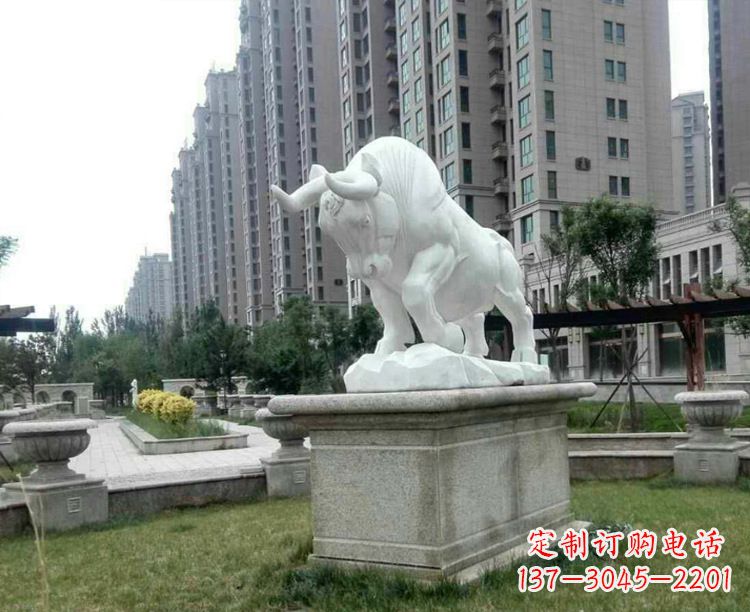 泰州汉白玉开荒牛小区园林动物石雕