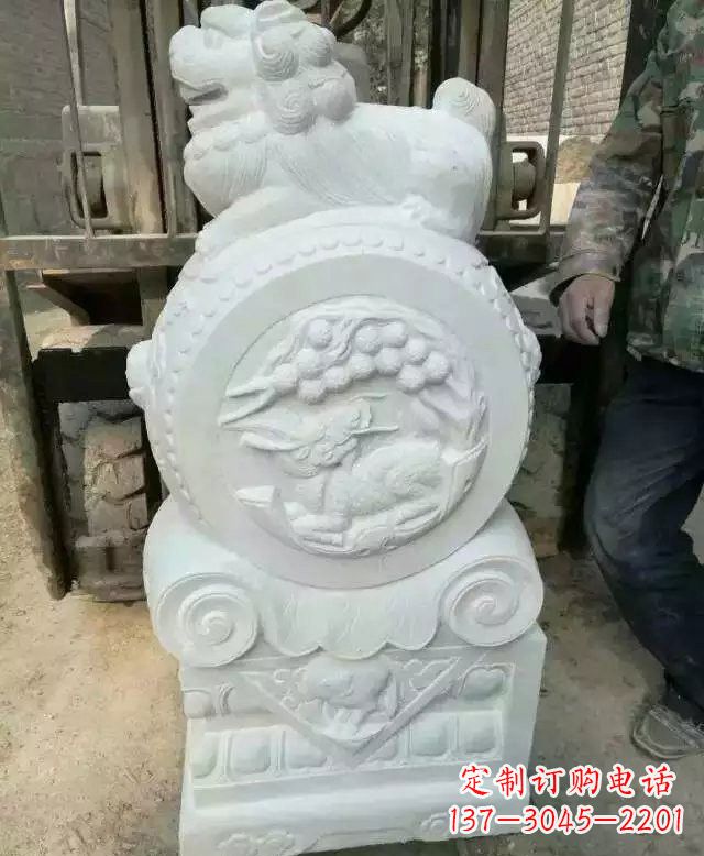 泰州中领雕塑出品,精雕细琢汉白玉狮子门墩
