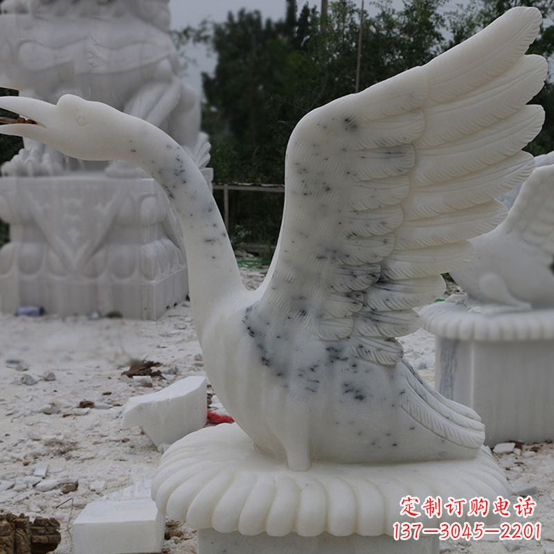 泰州汉白玉吐水天鹅石雕