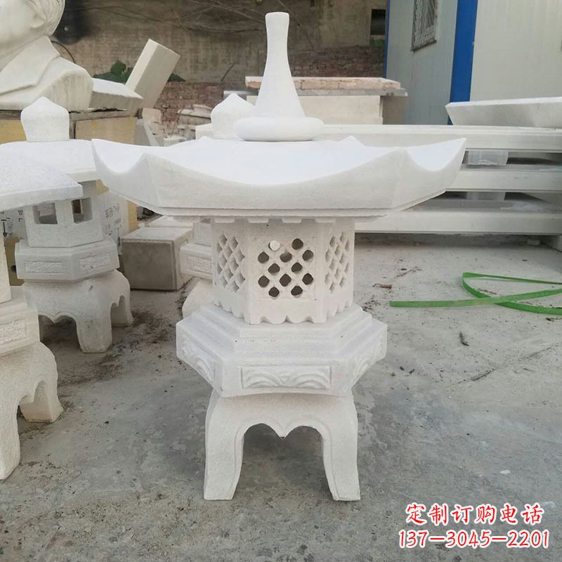 泰州汉白玉中式石雕灯笼