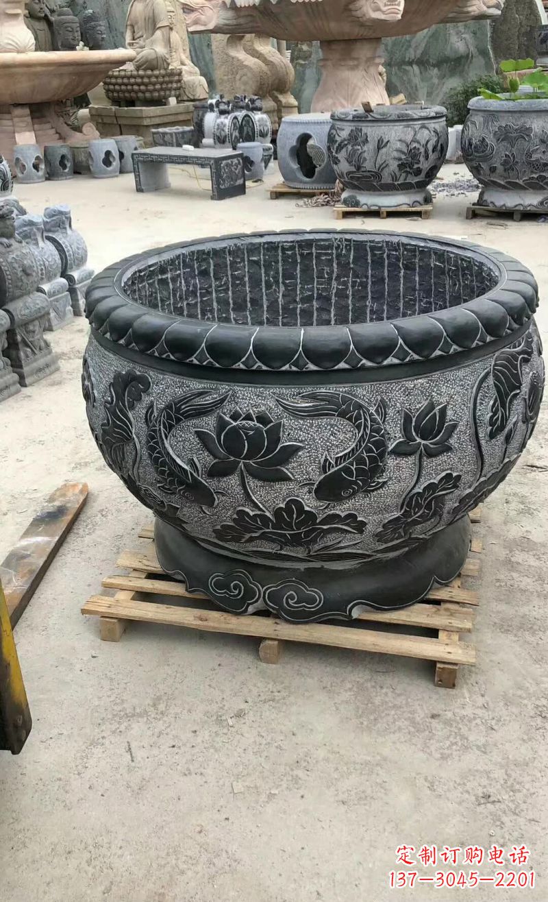 泰州荷花鲤鱼石浮雕水缸