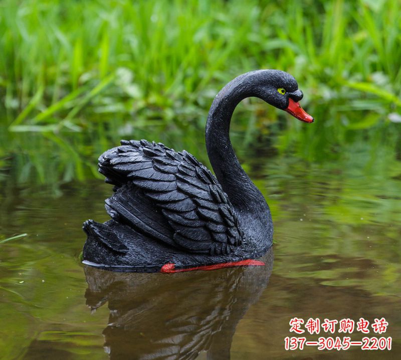 泰州精致风范:黑天鹅展翅玻璃钢仿真雕塑