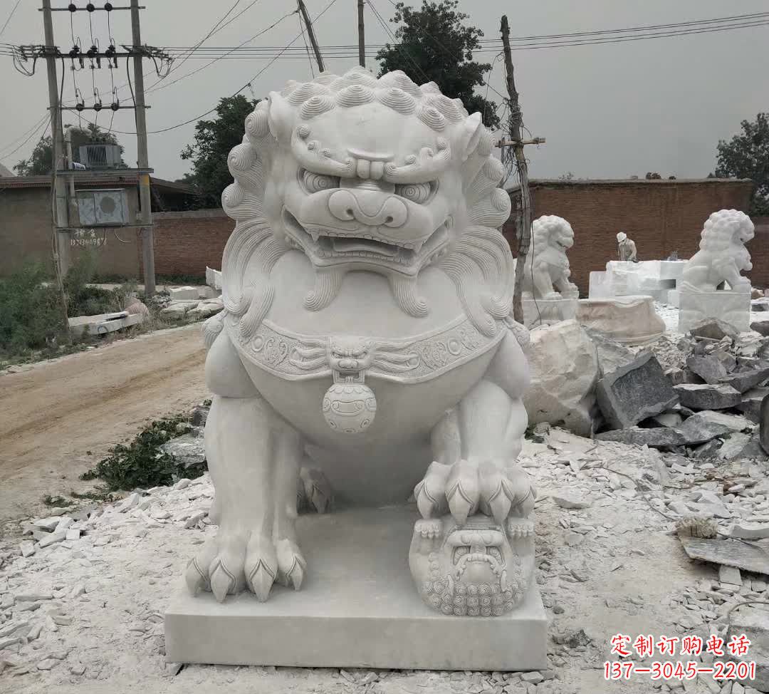 泰州非凡威猛!来自中领雕塑的狮子踩球石雕