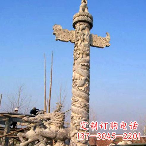 泰州象征古老华夏文化的华表柱子雕塑