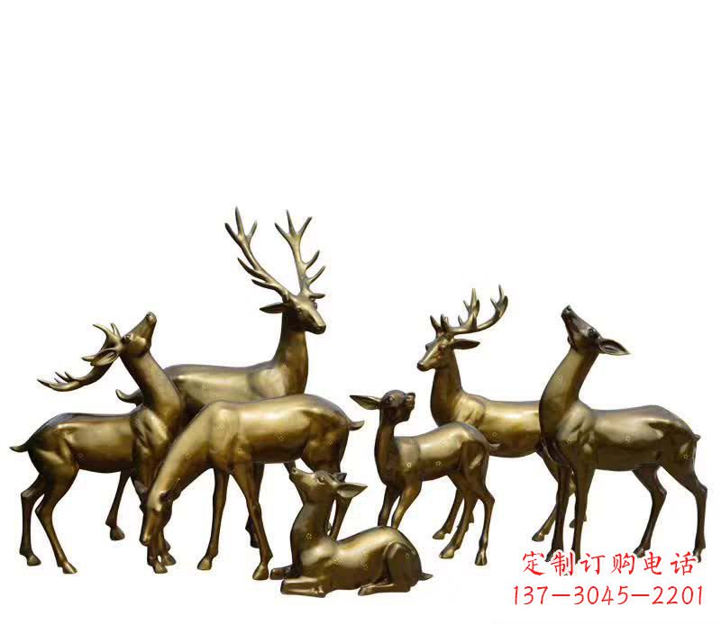 泰州黄铜色鹿群雕塑