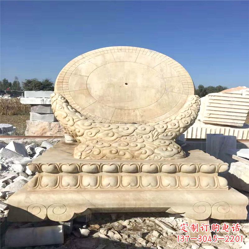 泰州优雅而古典的黄锈石日晷雕塑