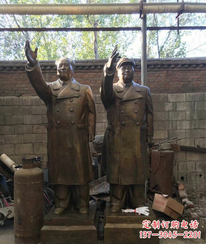 泰州毛主席伟人铜雕——永恒的领袖形象