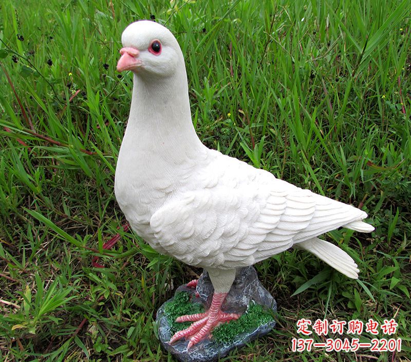 泰州角斗士广场鸽子雕塑