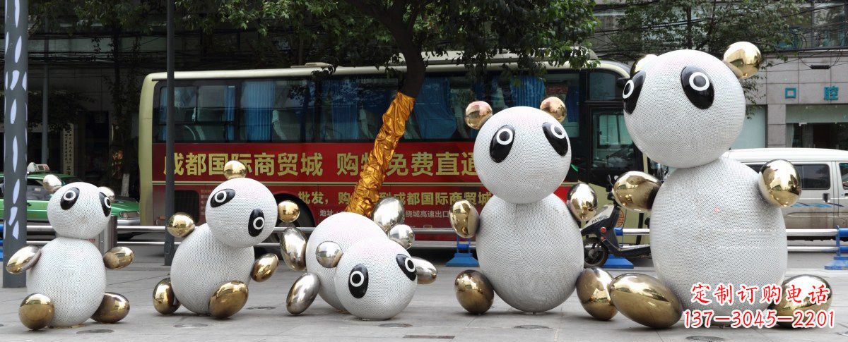 泰州中领雕塑:优雅的不锈钢抽象熊猫雕塑