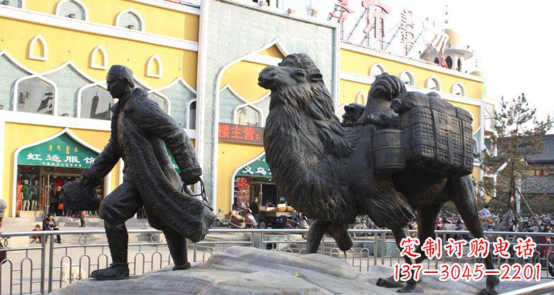 泰州骆驼铜雕,让新疆风情永传
