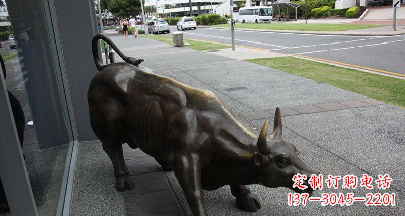 泰州街边牛动物铜雕