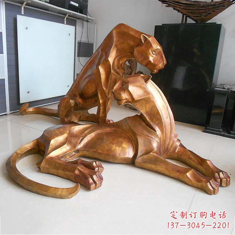 泰州草坪广场商场十二生肖铜雕豹塑