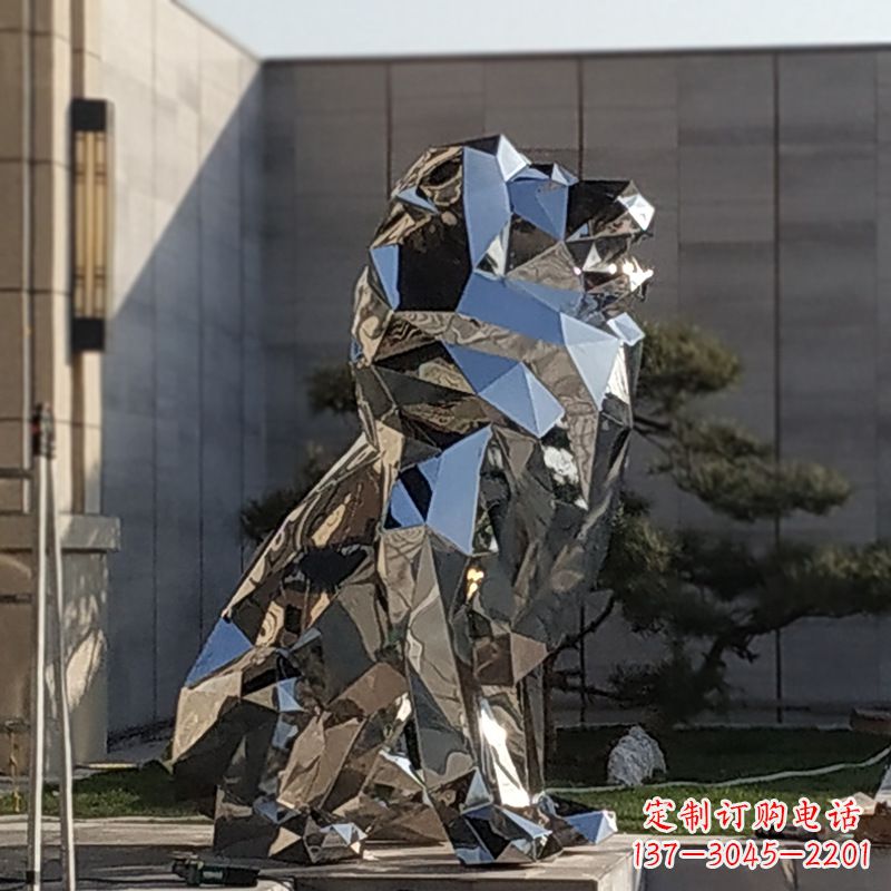 泰州现代狮子雕塑，金属时尚与艺术完美结合