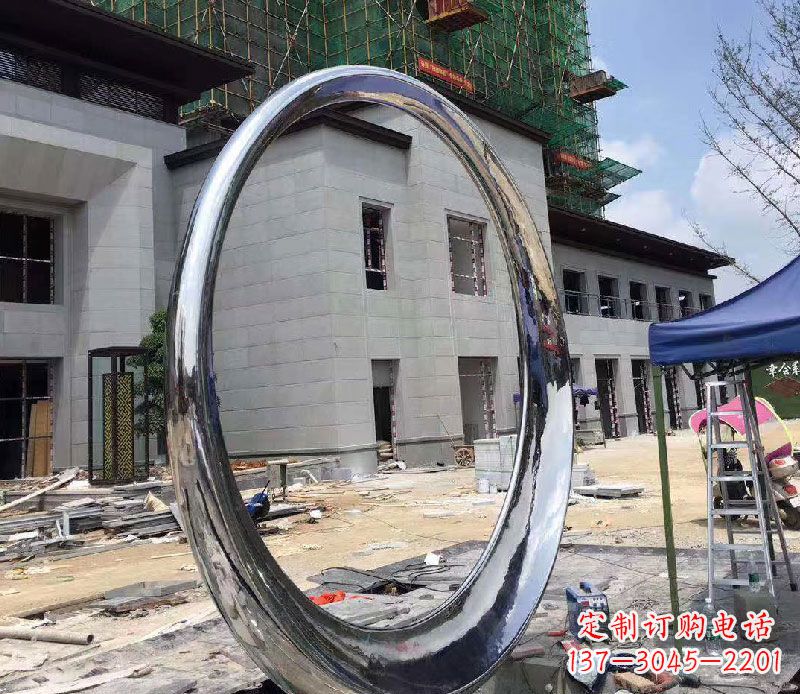 泰州精致典雅的镜面不锈钢圆环雕塑