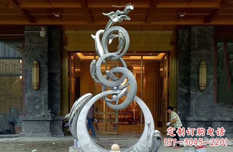 泰州中领雕塑高端定制不锈钢龙门雕塑
