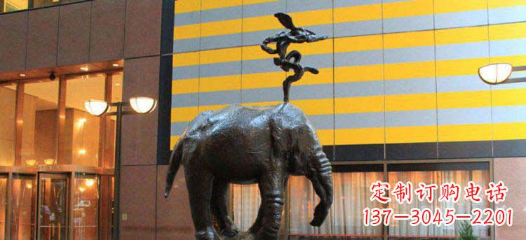 泰州酒店门口抽象大象铜雕