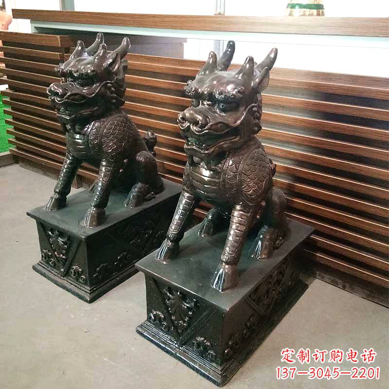 泰州饰你家门口的瑞祥麒麟雕塑