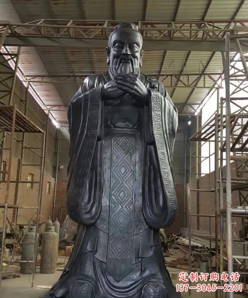 泰州表彰传统文化,尊贵的孔子雕塑