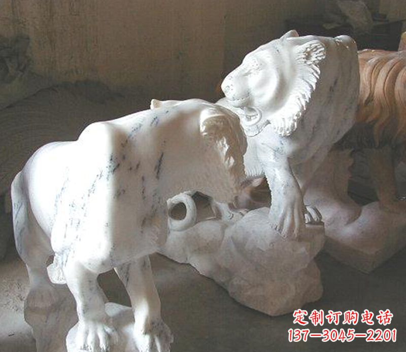 泰州领雕塑是一家专业的雕塑定制厂家,我们的老…