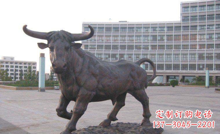 泰州老牛动物广场铜雕,专业定制精美动物雕塑