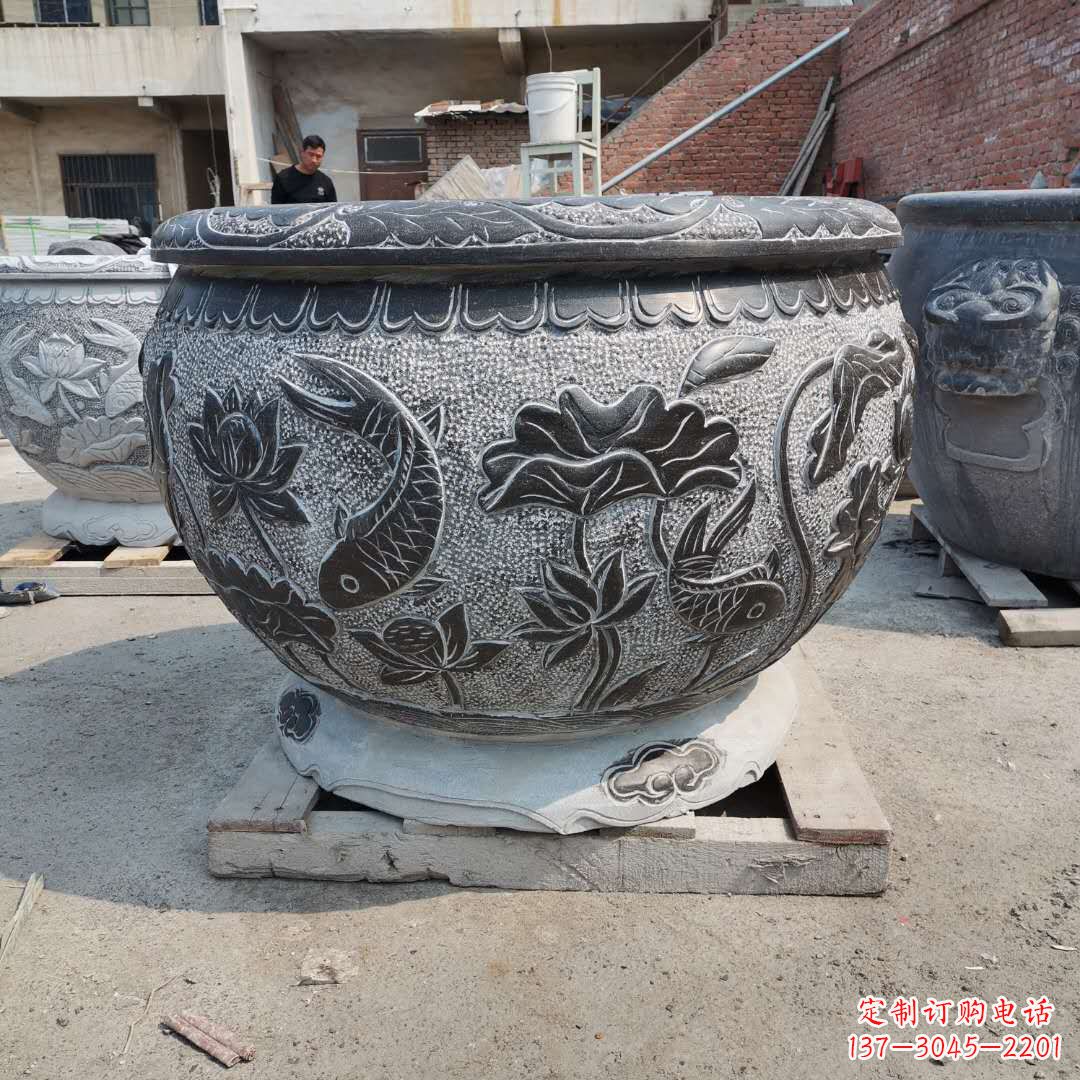 泰州老青石园林石雕水缸,享受自然之美