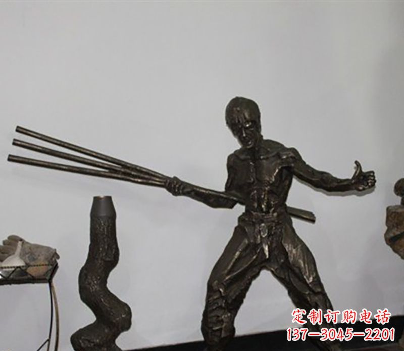 泰州海量李小龙铜雕尽显功夫之美