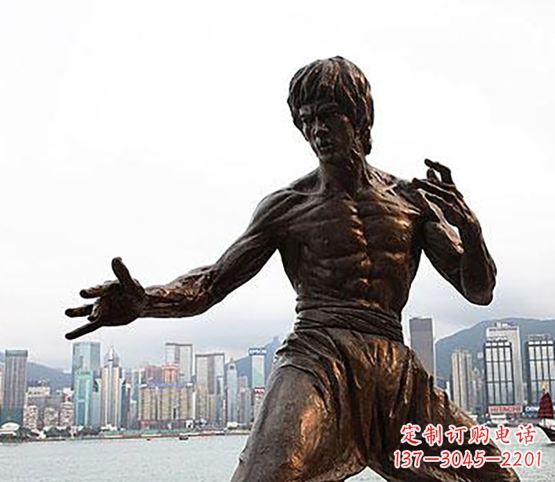 泰州李小龙铜雕,为您展现明星的精彩!