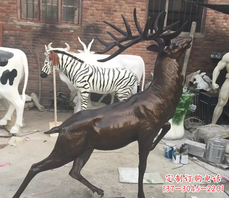 泰州羚羊公园动物铜雕,欣赏自然之美