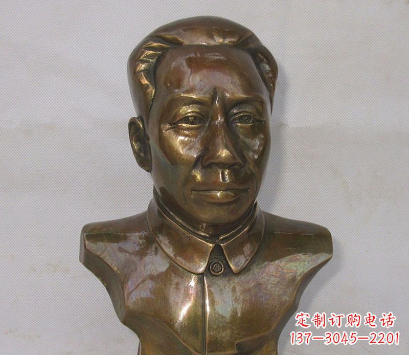 泰州传承中华文化,珍藏刘少奇雕塑