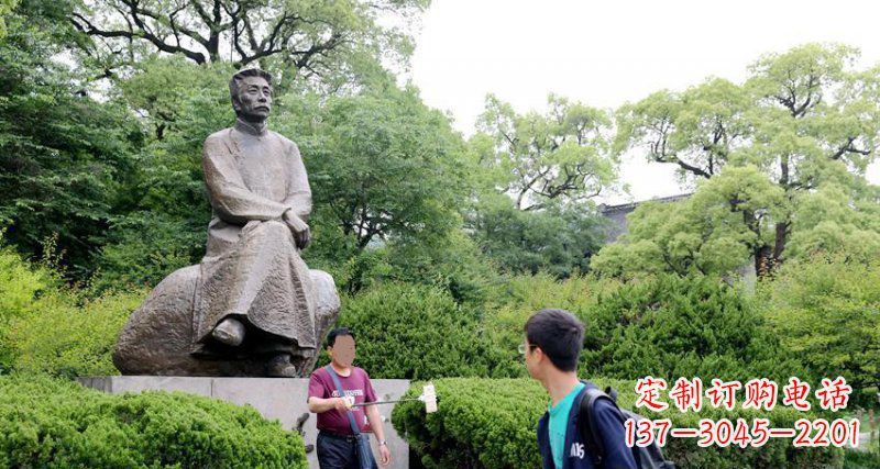 泰州鲁迅铜雕,艺术品级的文化符号
